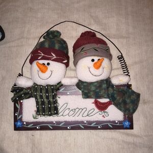 Welcome Snowman Duo Holiday Wall Sign - Cream & Green